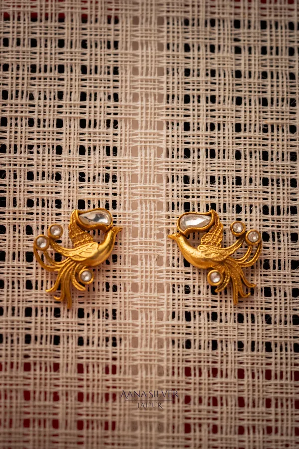 Swarna_Statement_Unique_Kundan_Earrings