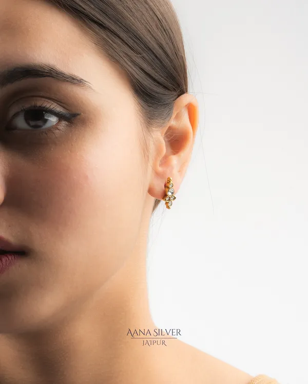 Swarna_Minimalistic_Everyday_Kundan_Earrings