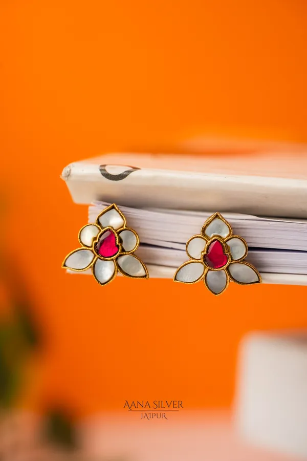 Swarna_Leafy_Kundan_Earrings