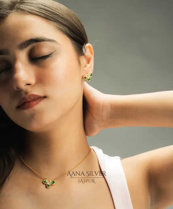 Swarna_Emerald_Quartz_Necklace_Set