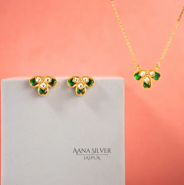Swarna_Emerald_Quartz_Necklace_Set
