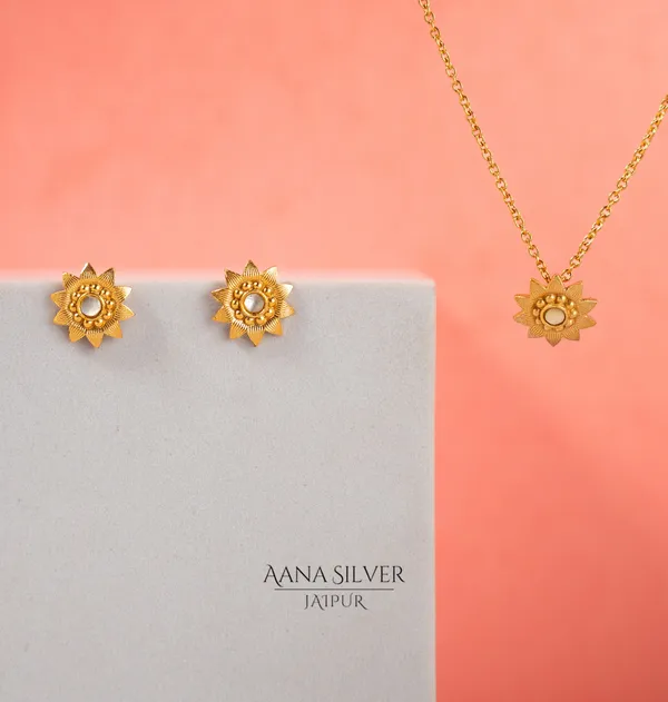 Swarna_Mother_Of_Pearls_Necklace_Set