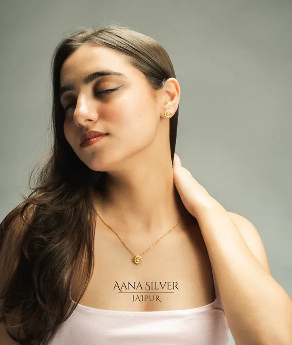 Swarna_Mother_Of_Pearls_Necklace_Set