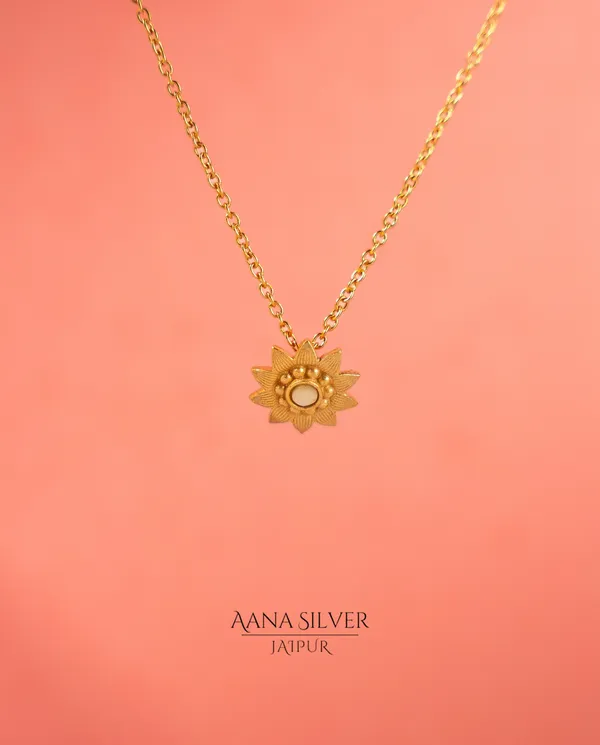 Swarna_Mother_Of_Pearls_Necklace_Set