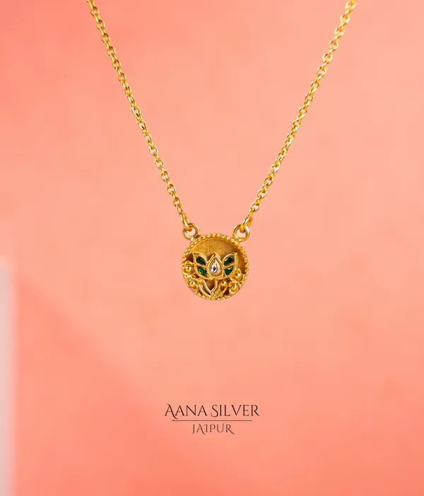 Swarna_Emerald_Quartz_Lotus_Necklace_Set