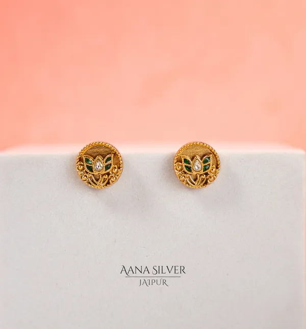 Swarna_Emerald_Quartz_Lotus_Necklace_Set