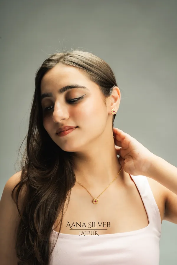 Swarna_Ruby_Minimalist_Necklace_Set