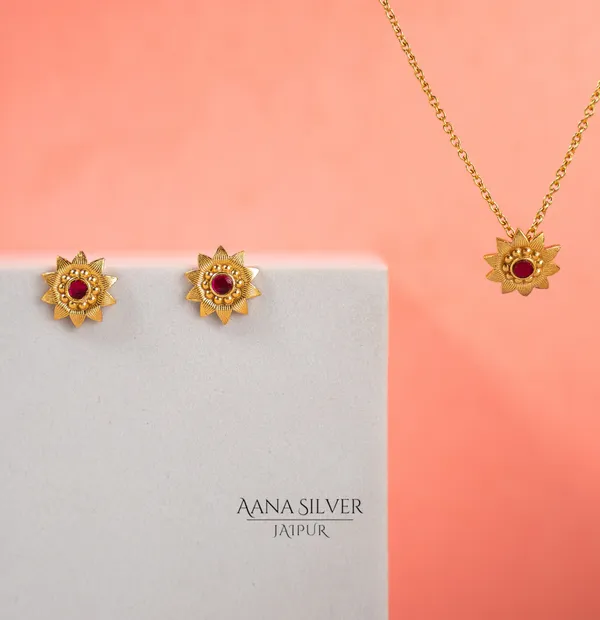 Swarna_Ruby_Minimalist_Necklace_Set