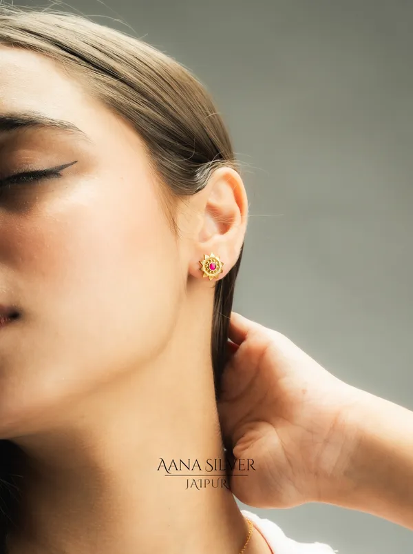 Swarna_Ruby_Minimalist_Necklace_Set