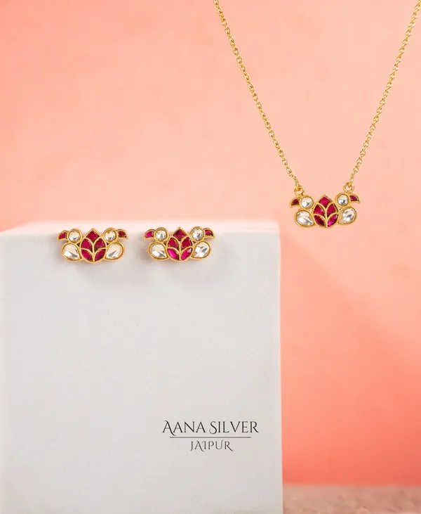 Swarna_Ruby_Quartz_Peacock_Necklace_Set