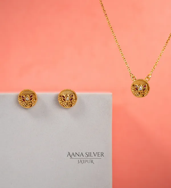 Swarna_Zircon_Ruby_Lotus_Necklace_Set