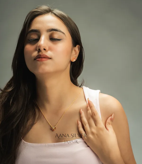 Swarna_Triple_Leaf_Ruby_Necklace_Set