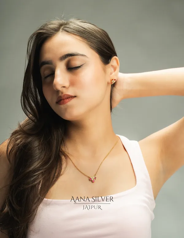 Swarna_Triple_Leaf_Ruby_Necklace_Set