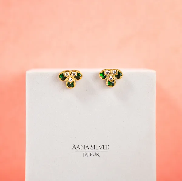 Swarna_Zircon_Emerald_Triple_Leaf_Necklace_Set