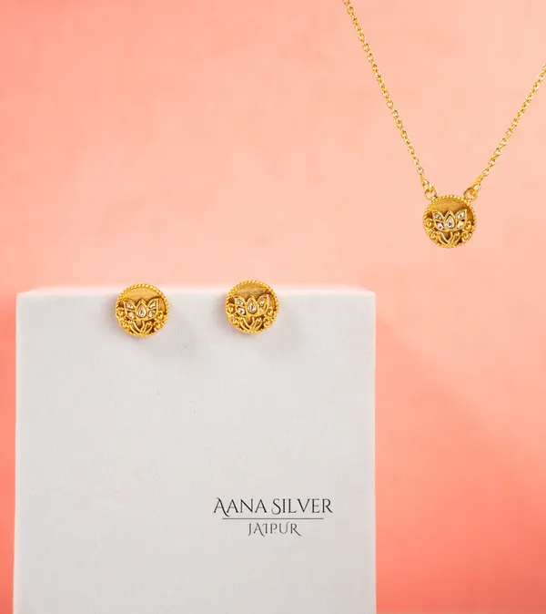 Swarna_Jarkan_Lotus_Necklace_Set