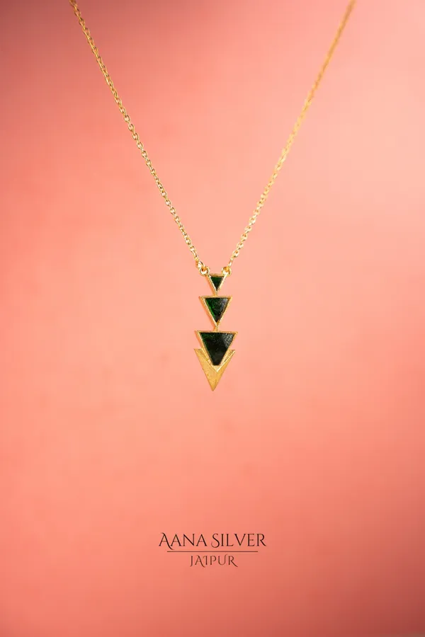 Swarna_Emerald_Statement_Necklace