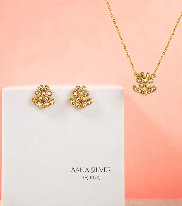 Swarna_Traditional_Zircon_Necklace_Set