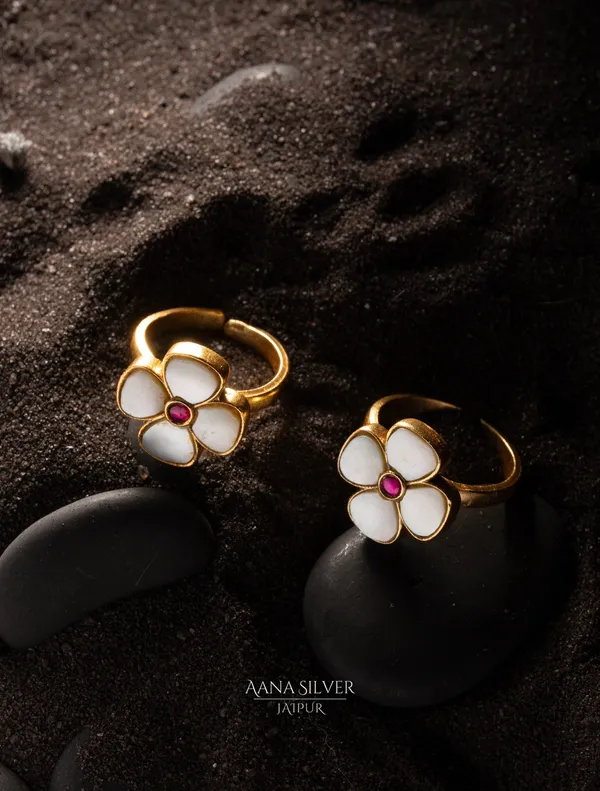 Swarna_Flower_Kundan_Toe_Rings