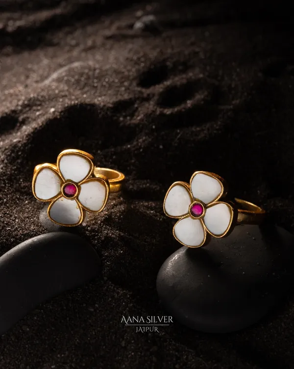 Swarna_Flower_Kundan_Toe_Rings