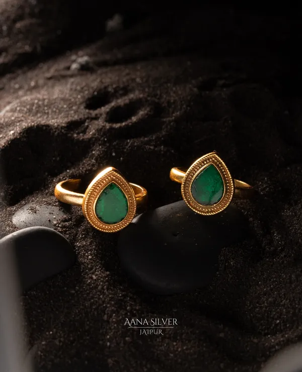 Swarna_Emerald_Drop_Kundan_Toe_Rings