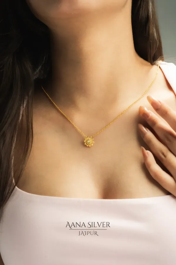 Swarna_Mother_Of_Pearls_Necklace_Set