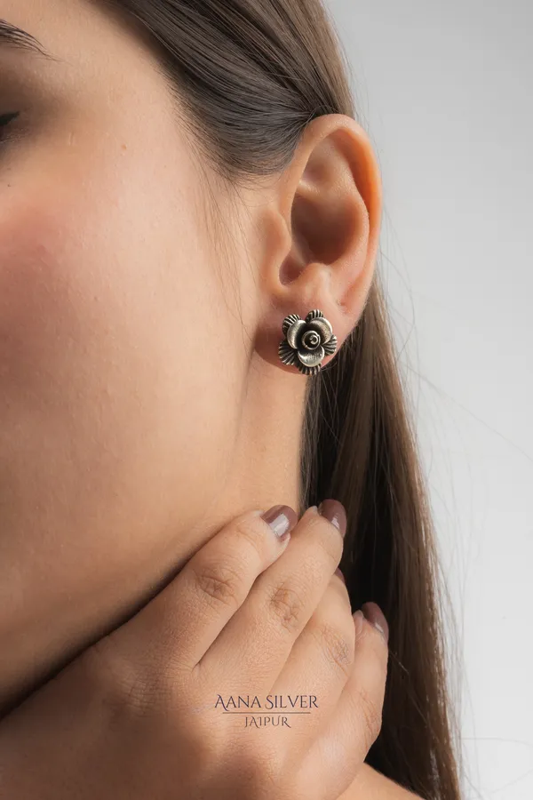 Aabharan_Multi_Layered_Flower_Earrings