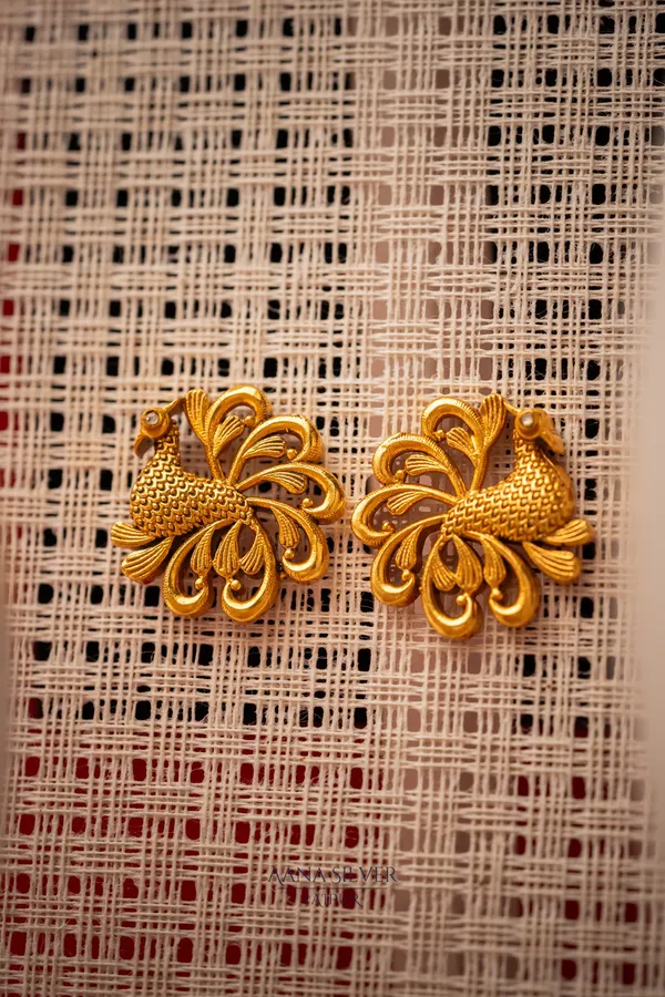 Swarna_Detailed_Peacock_Earrings