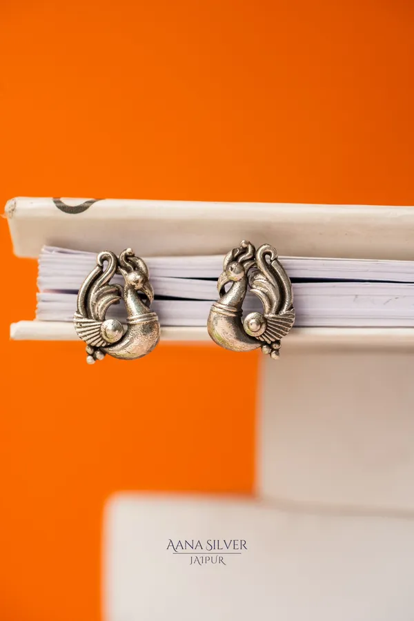 Aabharan_Versatile_Peacock_Earrings