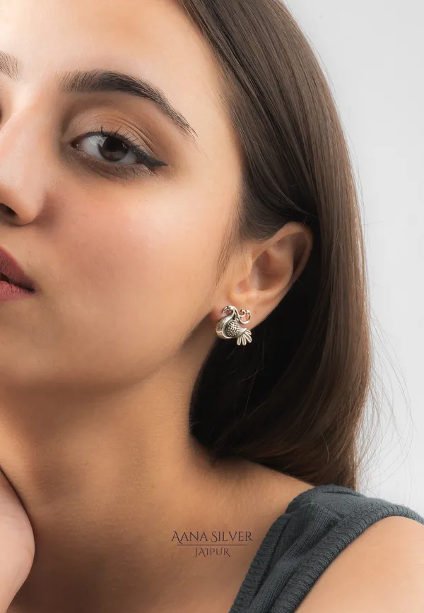 Aabharan_Detailed_Dotted_Peacock_Earrings