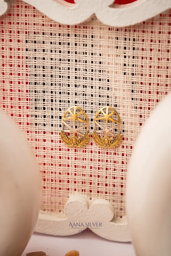 Swarna_Dual_Tone_Earrings