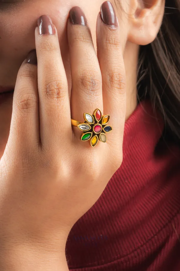 Swarna_Navratan_Kundan_Ring