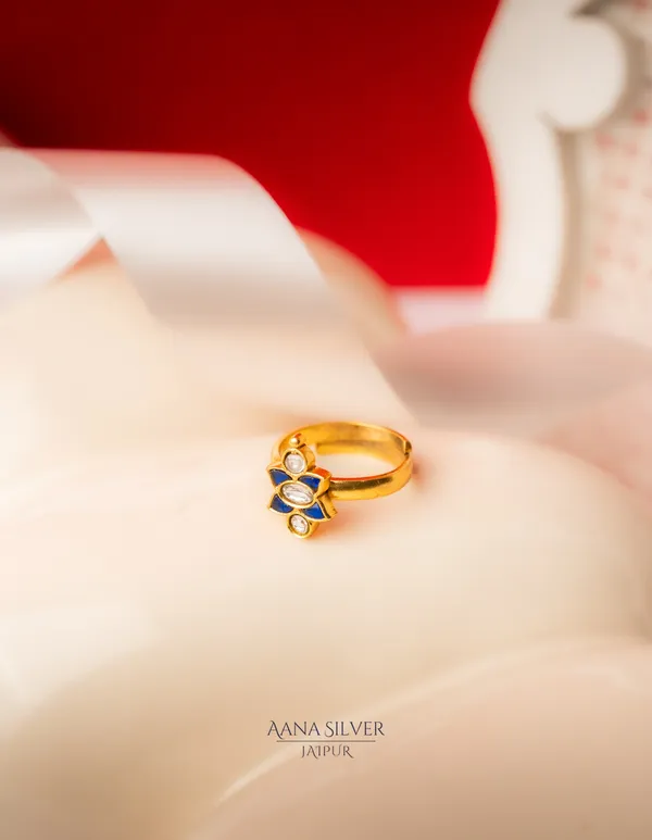 Swarna_Minimalistic_Blue_Sapphire_Kundan_Ring