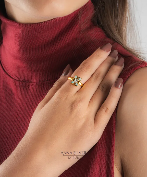 Swarna_Minimalistic_Turquoise_Quartz_Jali_Kundan_Ring