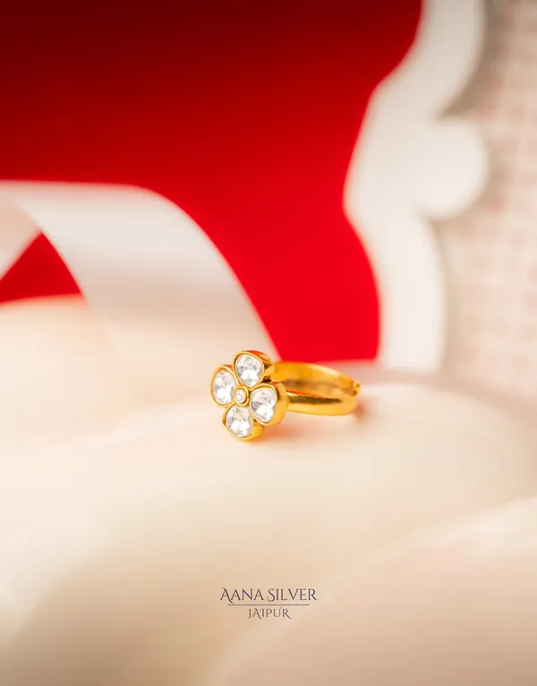 Swarna_Quartz_Flower_Kundan_Ring