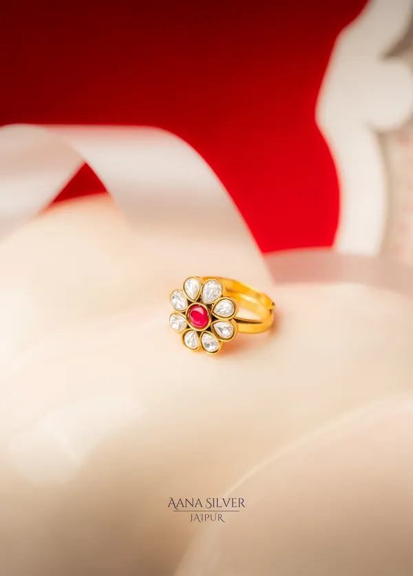 Swarna_Intricate_Ruby_Quartz_Kundan_Ring