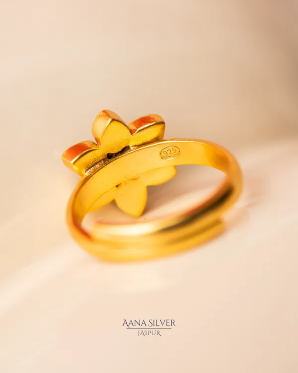 Swarna_Minimalist_Blue_Sapphire_Kundan_Ring