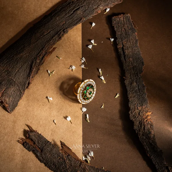 Swarna_Emerald_Kundan_Ring