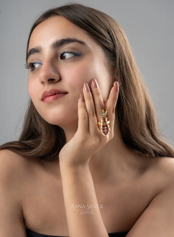 Swarna_Ruby_Quartz_Fish_Kundan_Ring