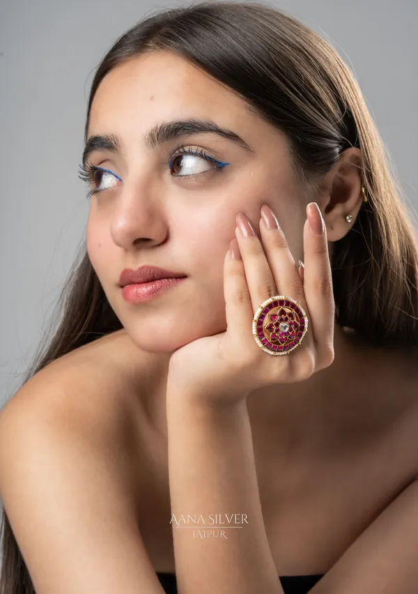 Swarna_Royal_Ruby_Quartz_Flower_Kundan_Ring