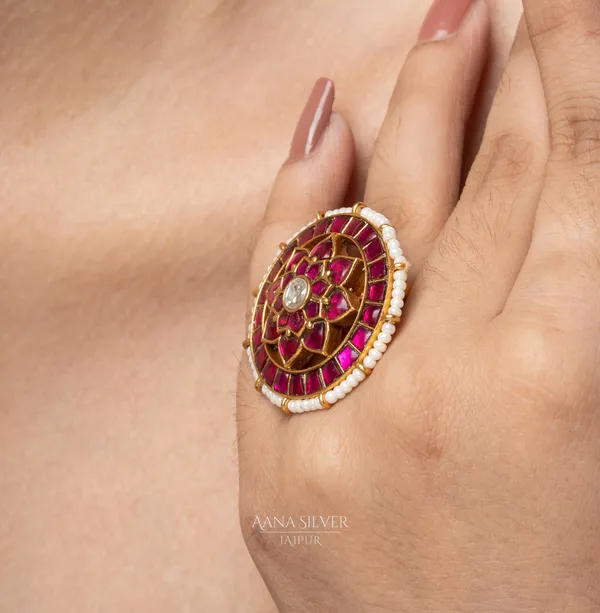 Swarna_Royal_Ruby_Quartz_Flower_Kundan_Ring