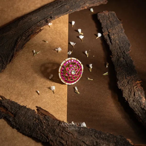 Swarna_Royal_Ruby_Quartz_Flower_Kundan_Ring