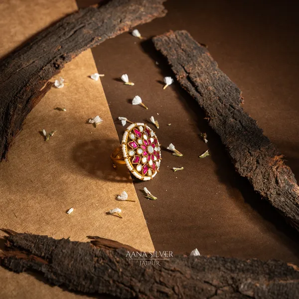 Swarna_Mother_Of_Pearls_Kundan_Ring