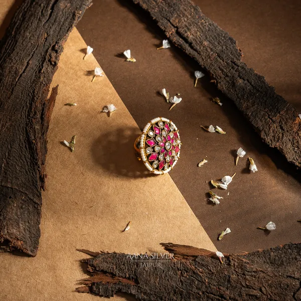 Swarna_Royal_Quartz_Ruby_Kundan_Ring
