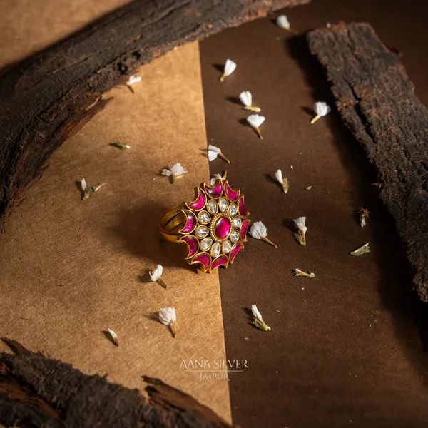 Swarna_Crescent_Moon_Ruby_Quartz_Kundan_Ring