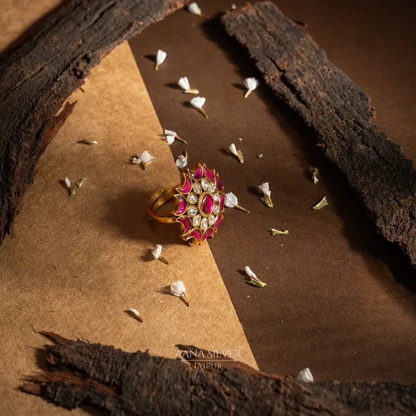 Swarna_Crescent_Moon_Ruby_Quartz_Kundan_Ring