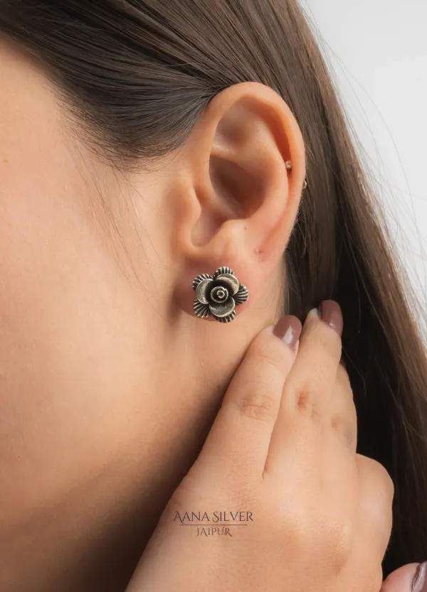 Aabharan_Multi_Layered_Flower_Earrings