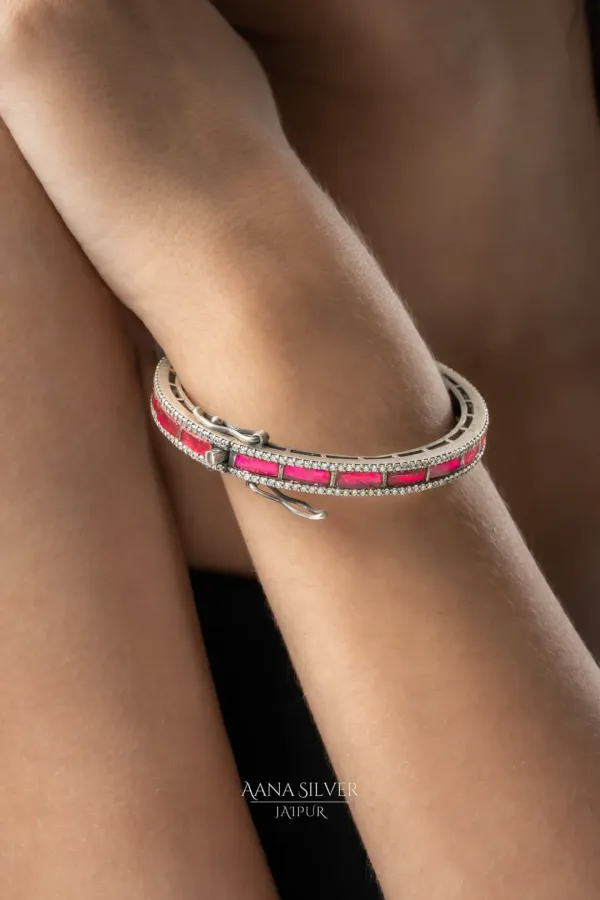 Saundarya_Royal_Traditional_Ruby_Bangle_Kada