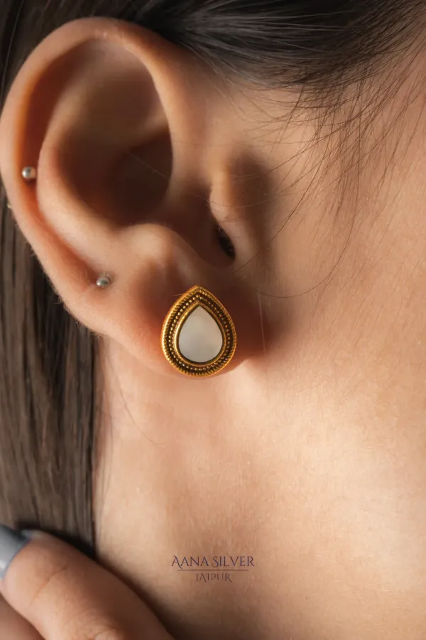 Swarna_Classic_Drop_Kundan_Earrings