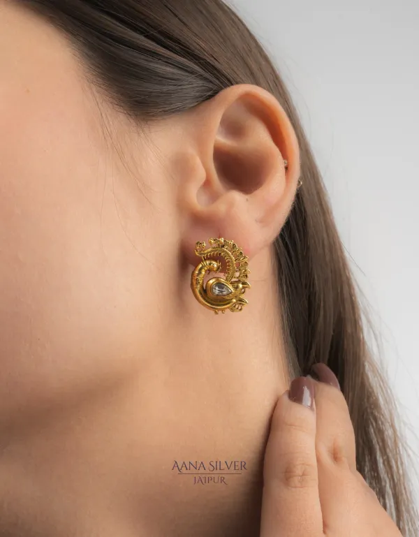 Swarna_Detailed_Kundan_Earrings