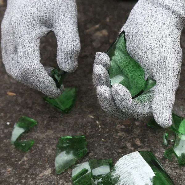 Cut_Resistant_Gloves,_High_Performance_Level_5_Protection,_Food_Grade_Kitchen_Glove_for_Hand_Safety_while_Cutting,_Cooking,_doing_Yard_Work